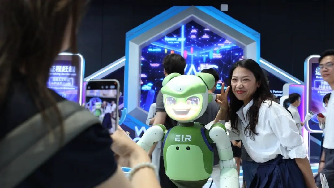WAIC上的“成都身影”	，有何不同？
